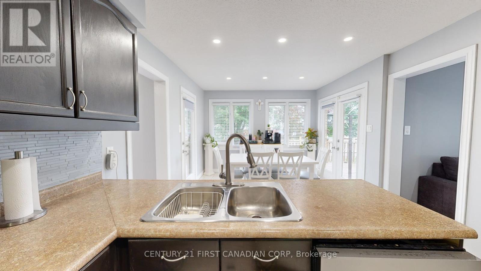 217 Colette Drive, London South, Ontario  N6E 3S8 - Photo 13 - X12434619