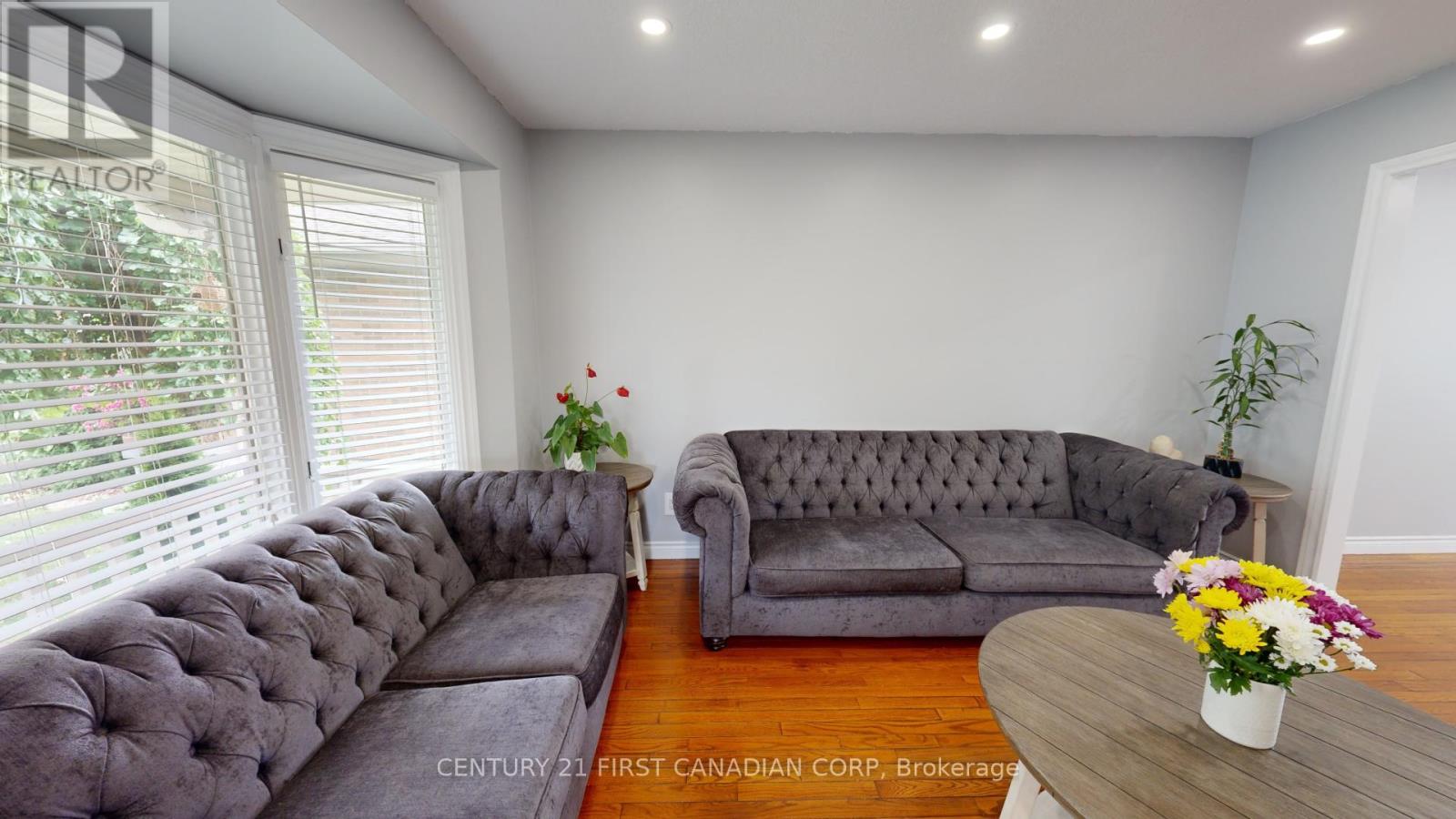 217 Colette Drive, London South, Ontario  N6E 3S8 - Photo 6 - X12434619