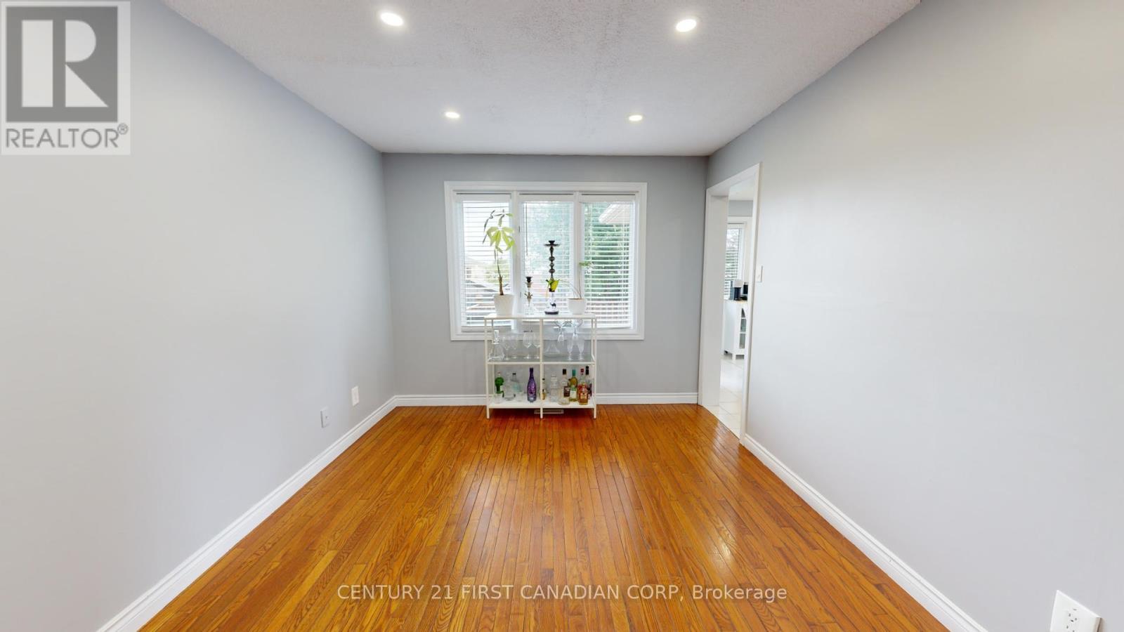 217 Colette Drive, London South, Ontario  N6E 3S8 - Photo 8 - X12434619