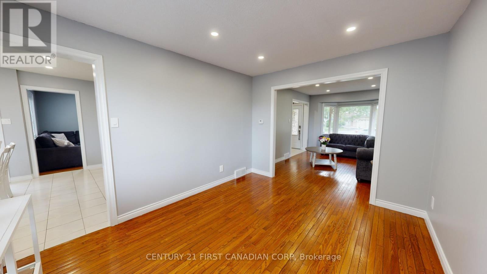 217 Colette Drive, London South, Ontario  N6E 3S8 - Photo 9 - X12434619