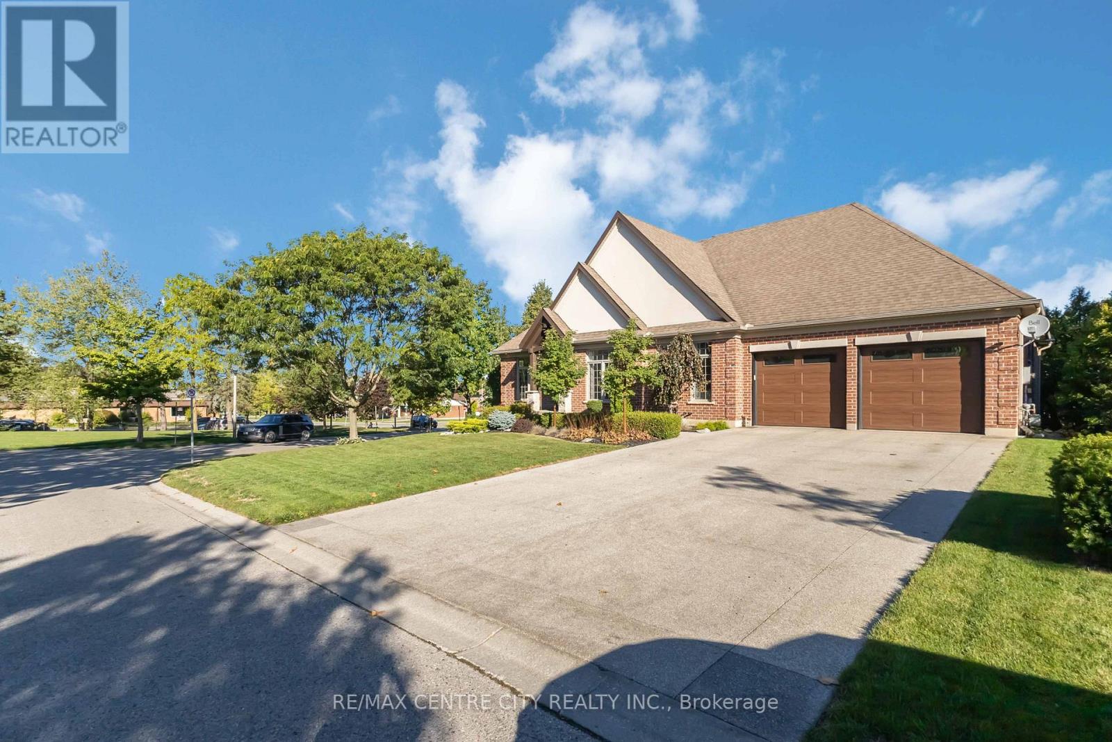 7 Mary Bucke Street, St. Thomas, Ontario  N5R 5L7 - Photo 2 - X12434663
