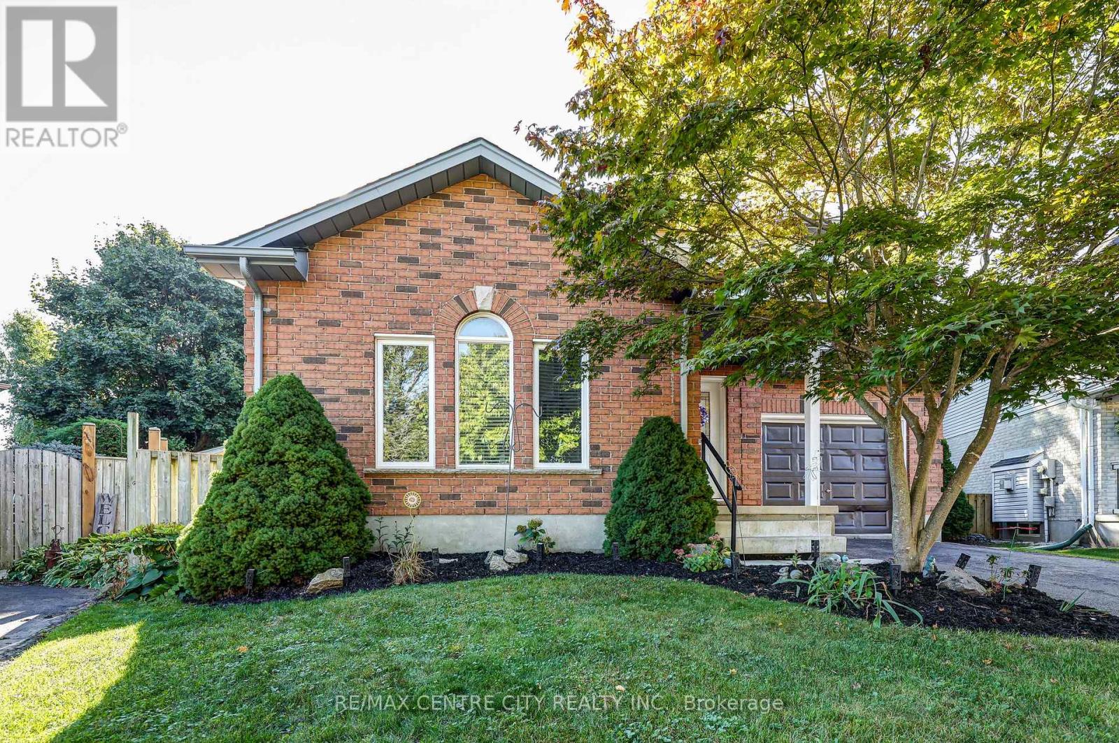 19 Lyford Court, St. Thomas, Ontario  N5R 6C6 - Photo 4 - X12434722