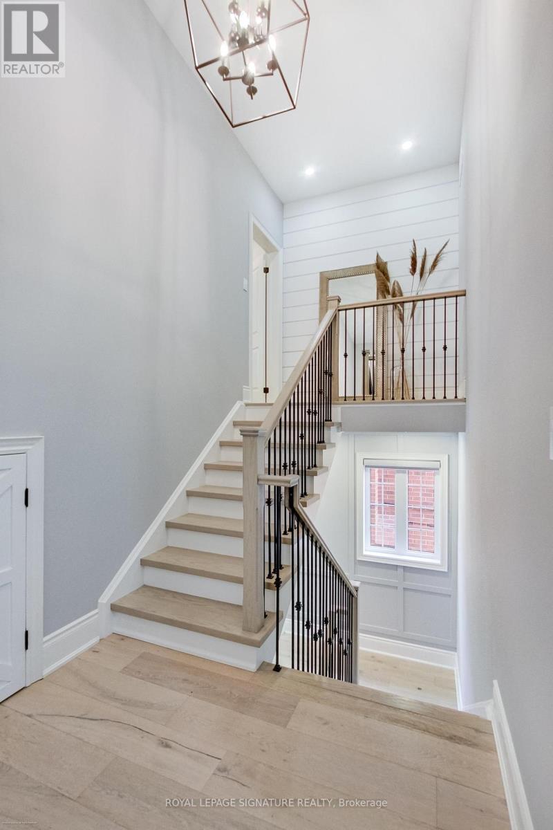 15a Owen Drive, Toronto, Ontario  M8W 1W8 - Photo 15 - W12407002