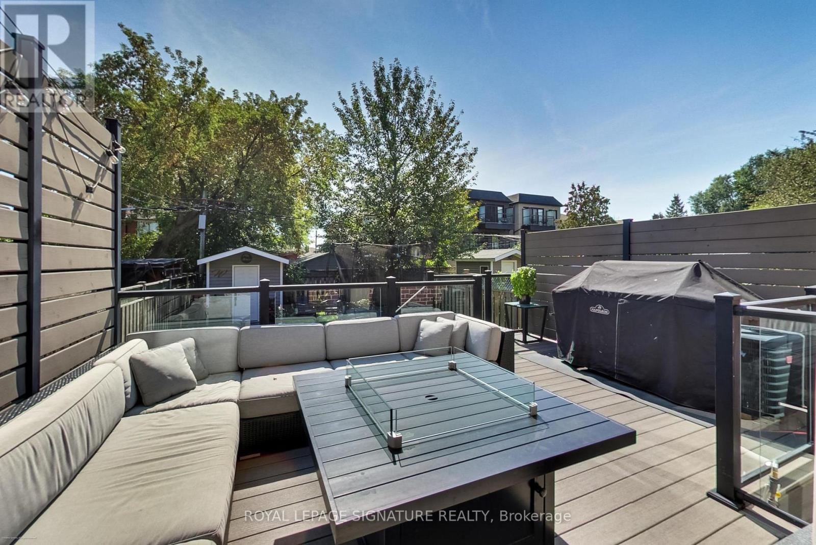 15a Owen Drive, Toronto, Ontario  M8W 1W8 - Photo 32 - W12407002