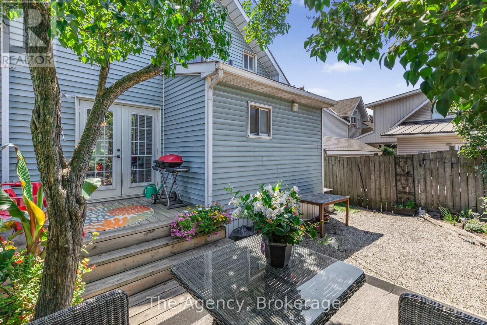 1 Mareve Avenue, Hamilton, Ontario  L8H 7A7 - Photo 38 - X12415771