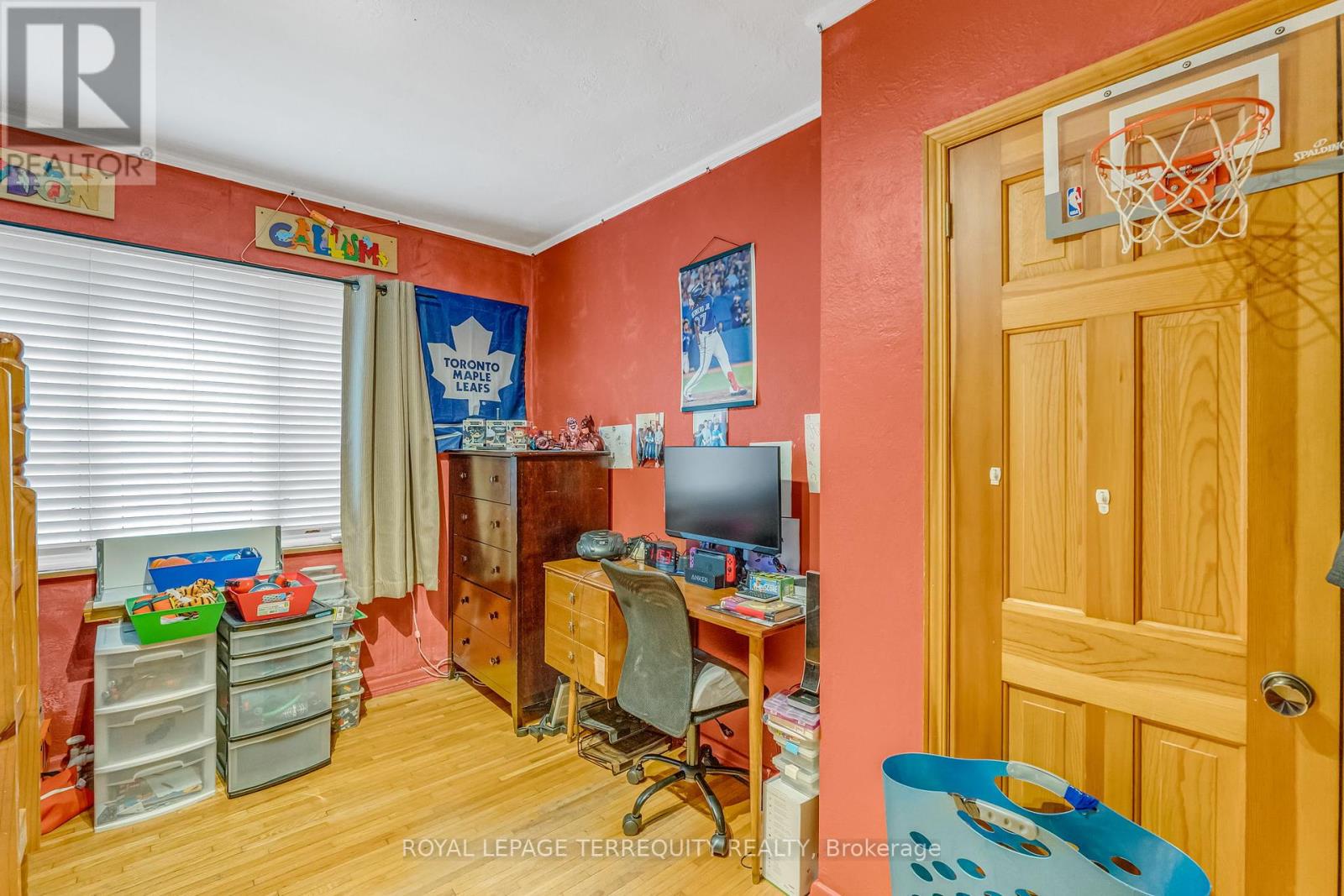 51 Claxton Boulevard, Toronto, Ontario  M6C 1L9 - Photo 9 - C12434532