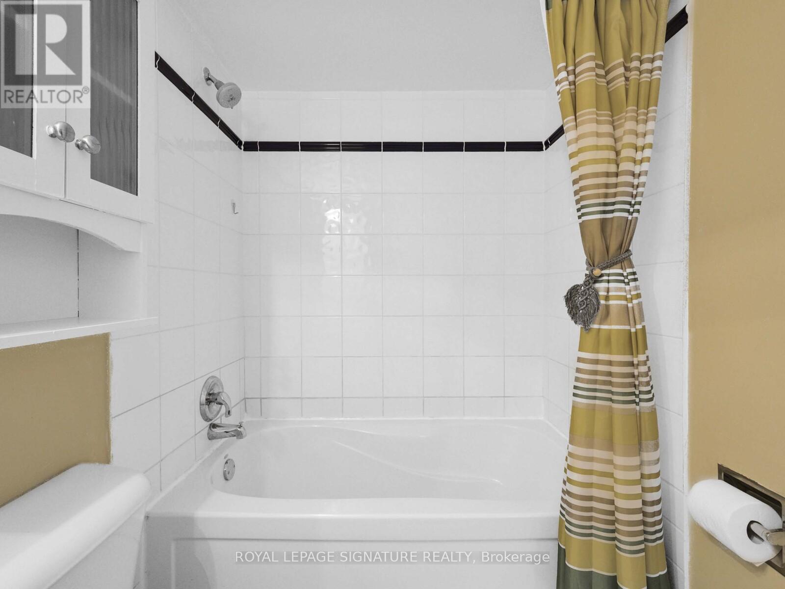 901 - 105 Mc Caul Street, Toronto, Ontario  M5T 2X4 - Photo 22 - C12434538