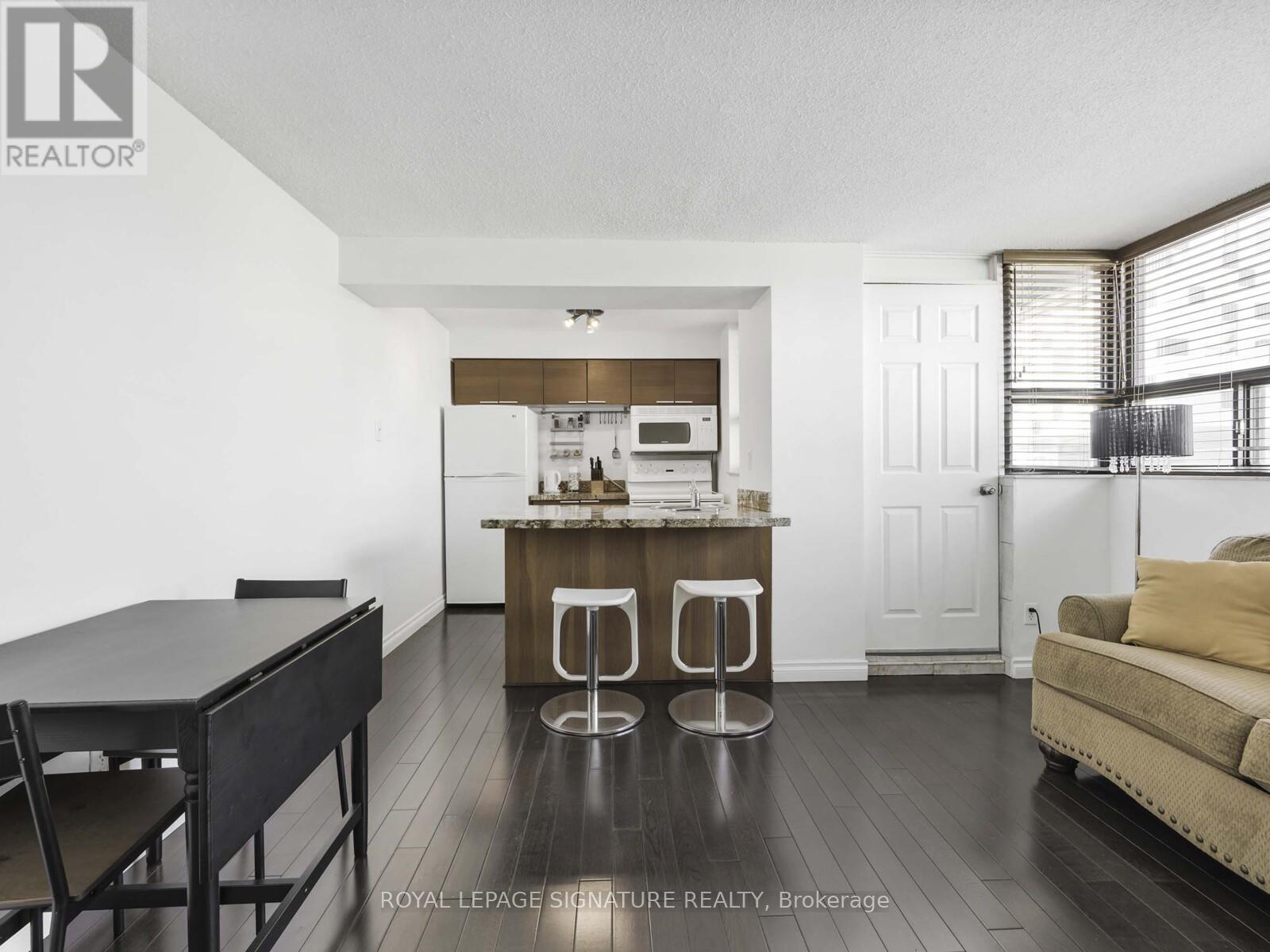 901 - 105 Mc Caul Street, Toronto, Ontario  M5T 2X4 - Photo 4 - C12434538
