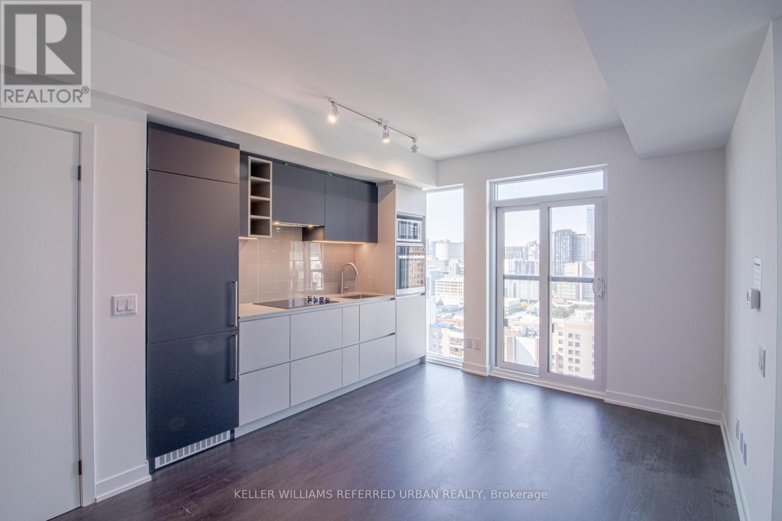 2205 - 319 Jarvis Street, Toronto, Ontario  M5B 0C8 - Photo 3 - C12434563