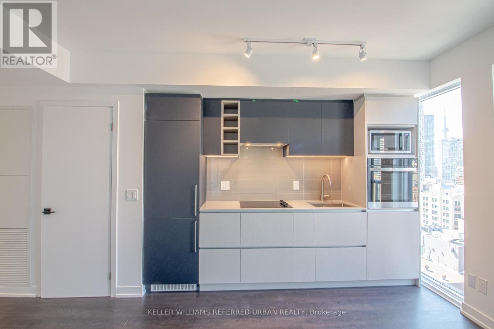 2205 - 319 Jarvis Street, Toronto, Ontario  M5B 0C8 - Photo 4 - C12434563