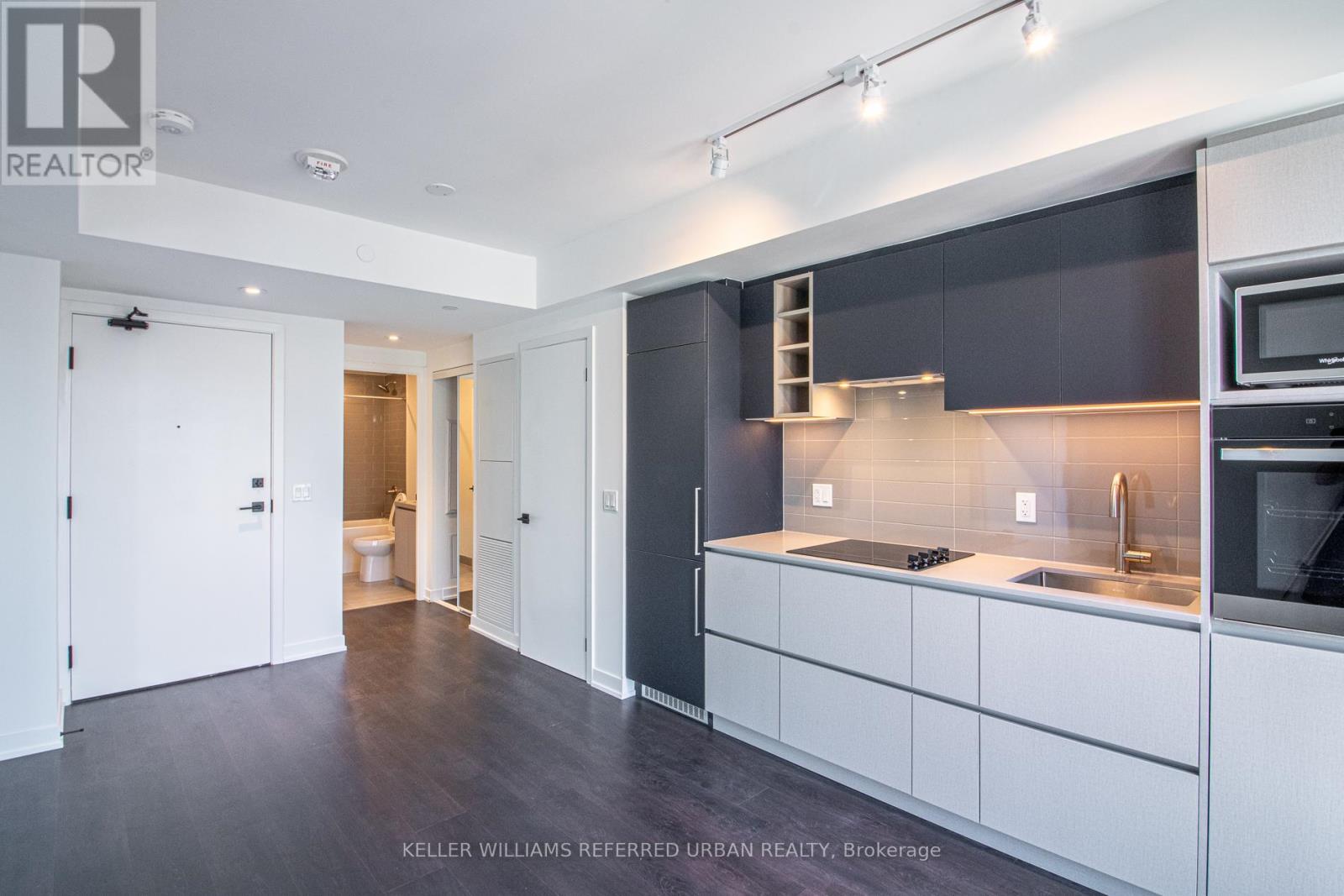 2205 - 319 Jarvis Street, Toronto, Ontario  M5B 0C8 - Photo 5 - C12434563