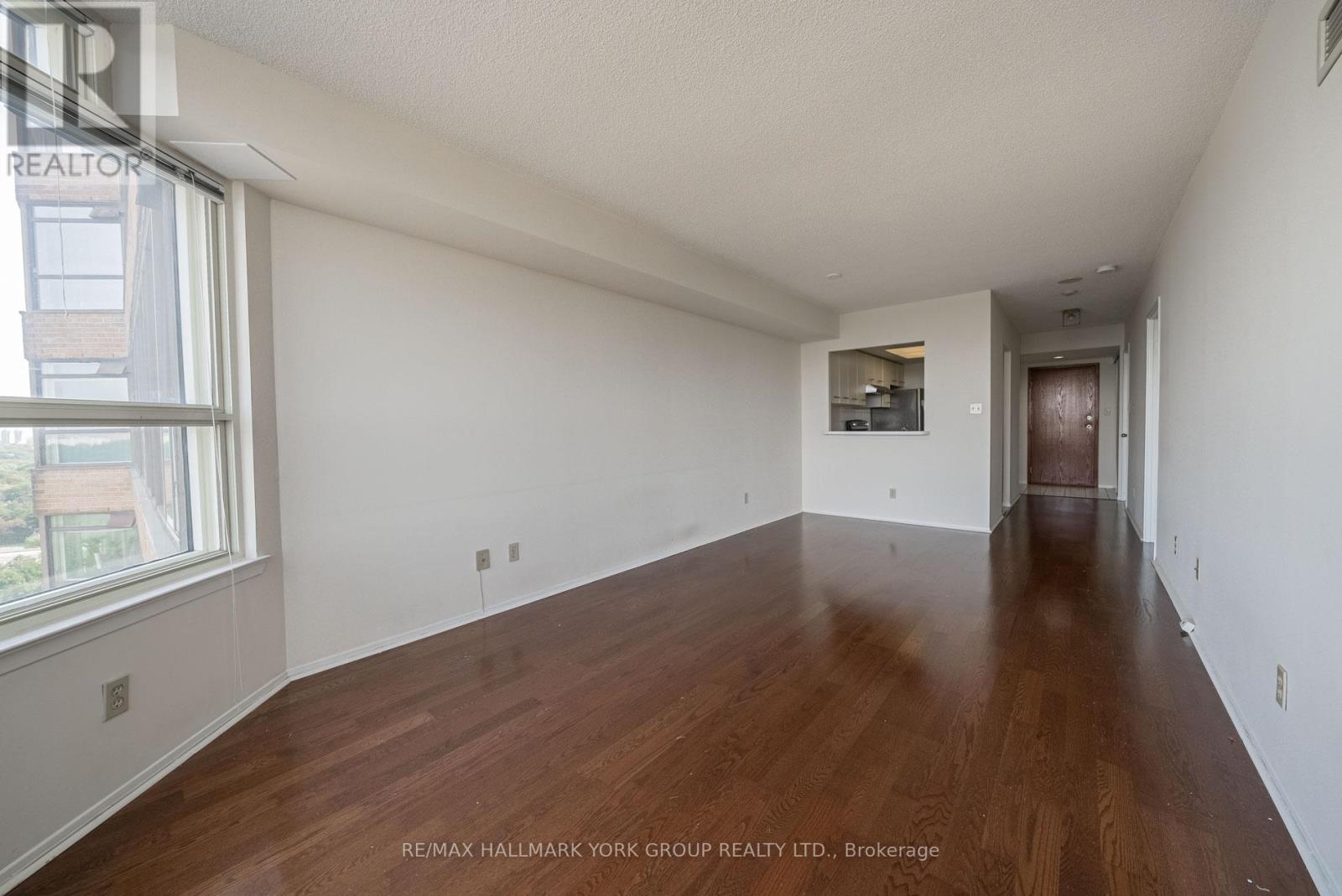 1617 - 268 Ridley Boulevard, Toronto, Ontario  M5M 4N3 - Photo 11 - C12434597