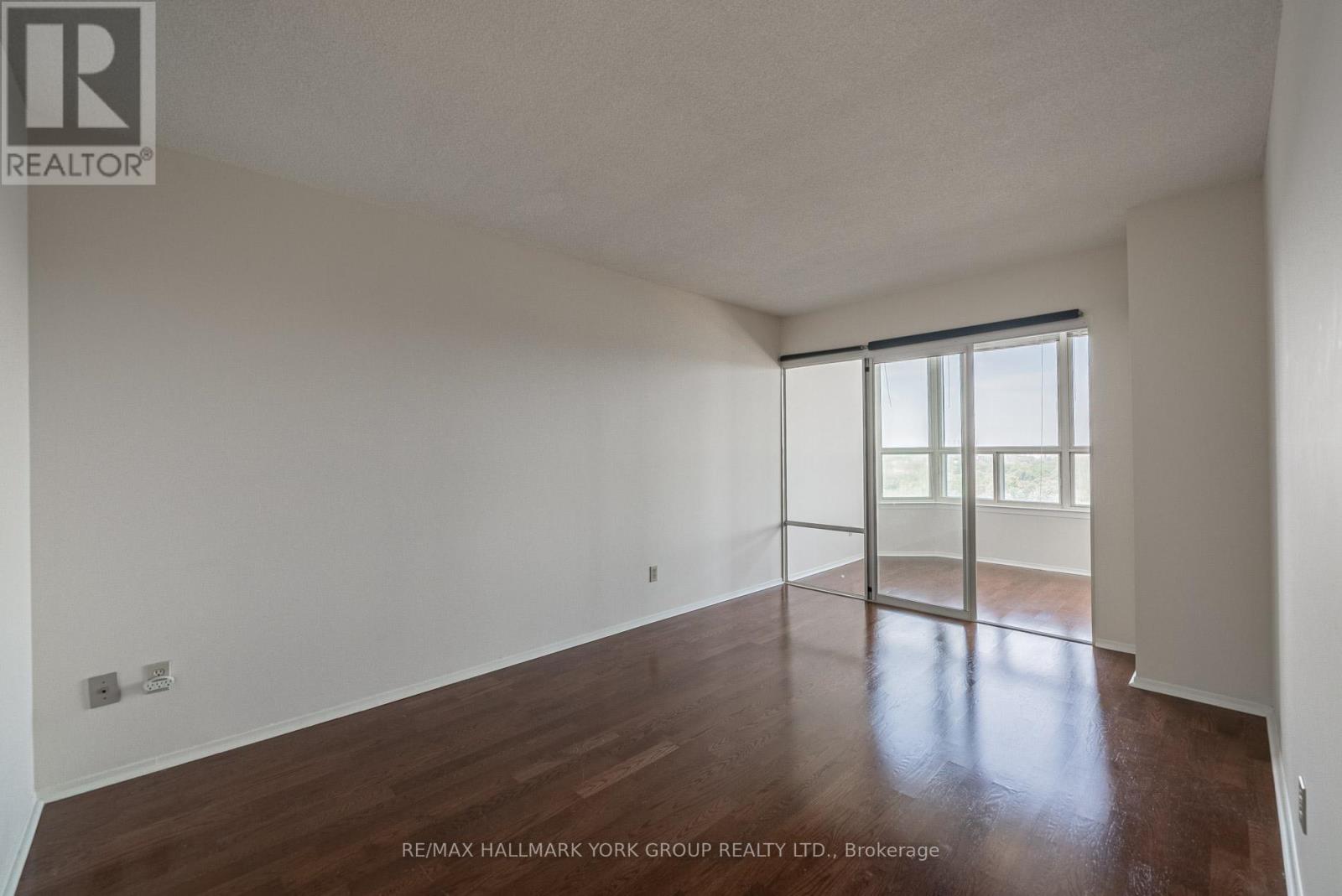 1617 - 268 Ridley Boulevard, Toronto, Ontario  M5M 4N3 - Photo 12 - C12434597