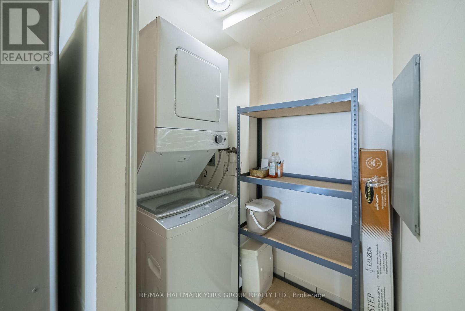 1617 - 268 Ridley Boulevard, Toronto, Ontario  M5M 4N3 - Photo 7 - C12434597