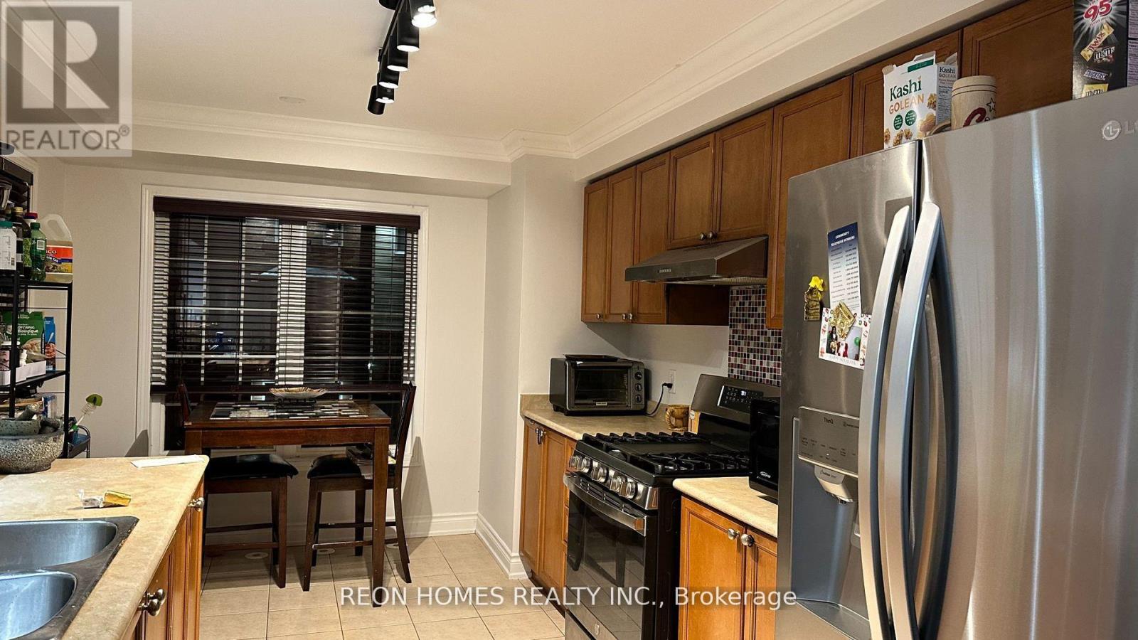 10 Snowgoose Terrace, Toronto, Ontario  M1B 0A9 - Photo 14 - E12434545