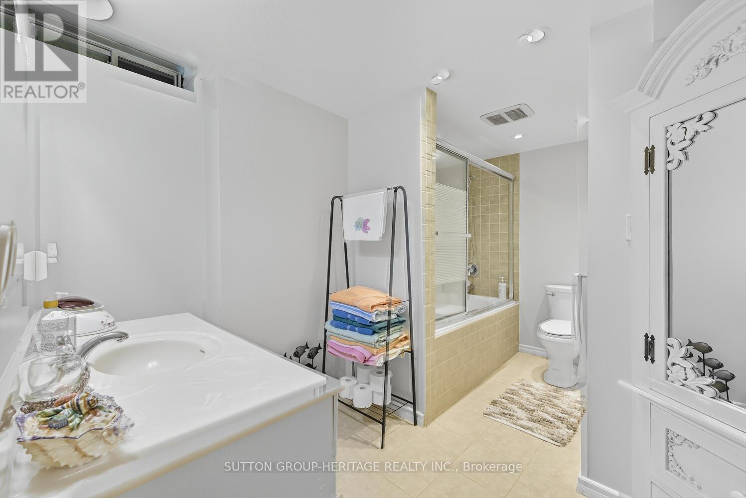 98 Hoile Drive, Ajax, Ontario  L1Z 1N4 - Photo 29 - E12434577