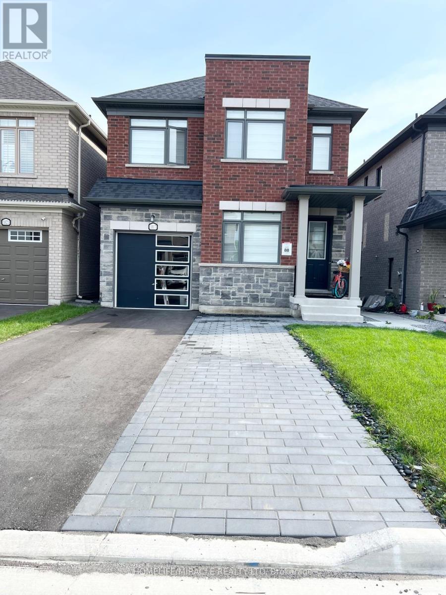 1017 Lockie Drive, Oshawa, Ontario  L1L 0S2 - Photo 2 - E12434586