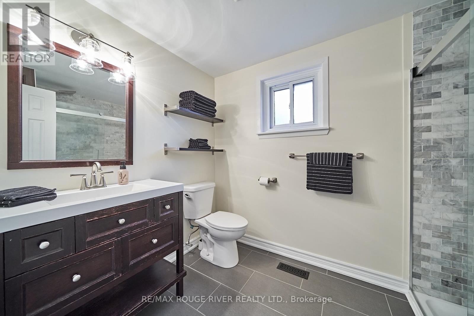 632 Balsam Crescent, Oshawa, Ontario  L1J 6A2 - Photo 15 - E12434685