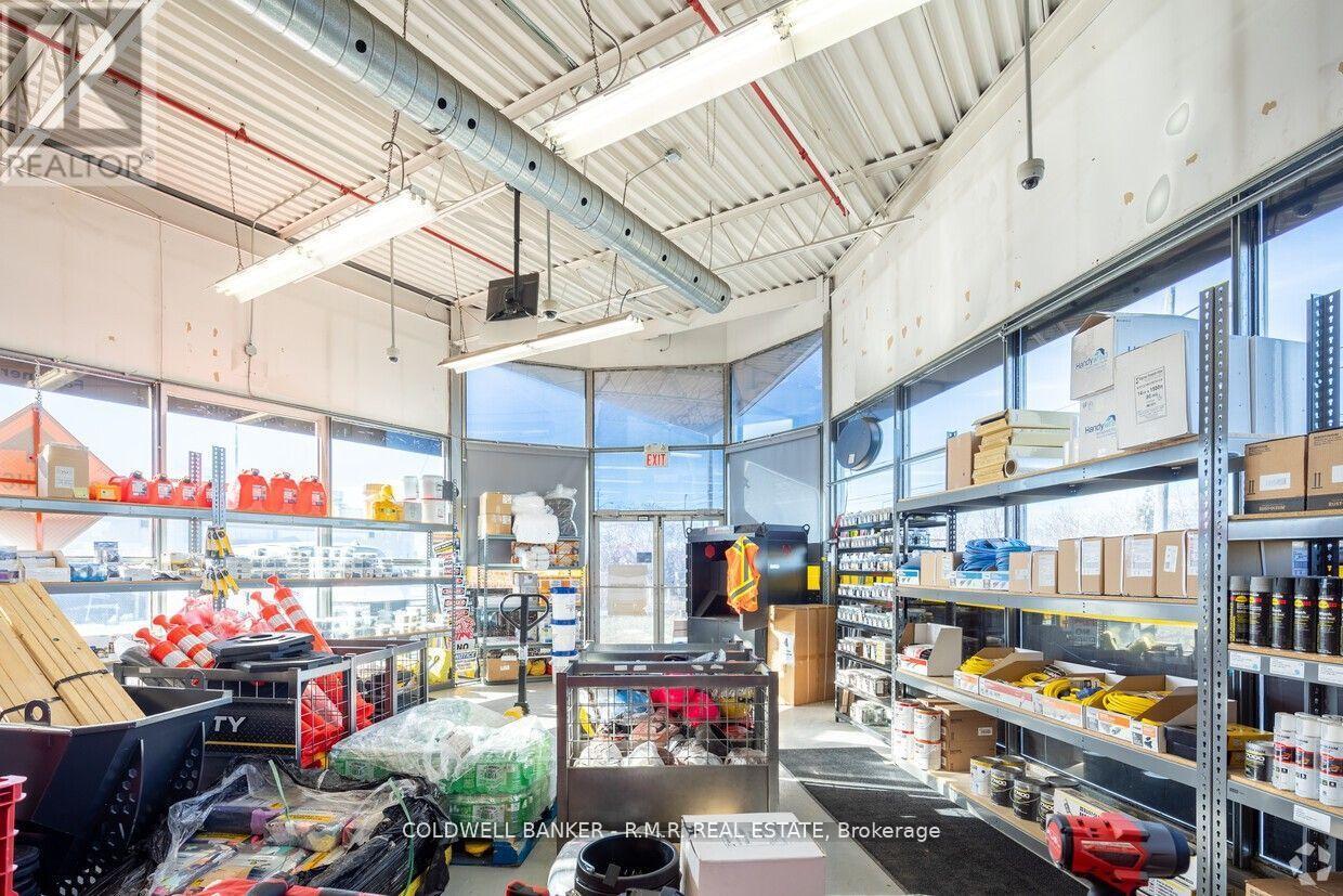 75 CITY VIEW DRIVE, Toronto, Ontario