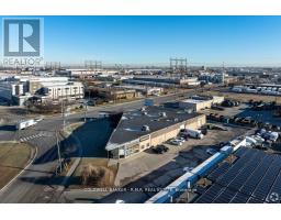 75 CITY VIEW DRIVE, Toronto, Ontario