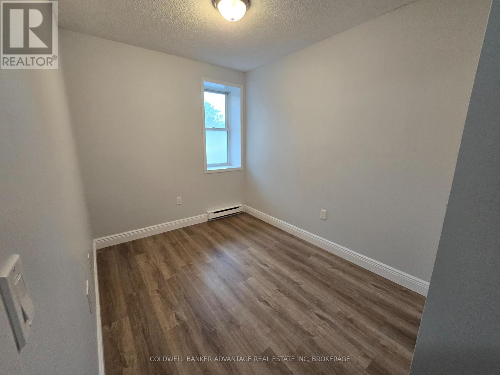 1 - 238 Lincoln Street, Welland (Welland Downtown), Ontario  L3B 4M9 - Photo 6 - X12434650