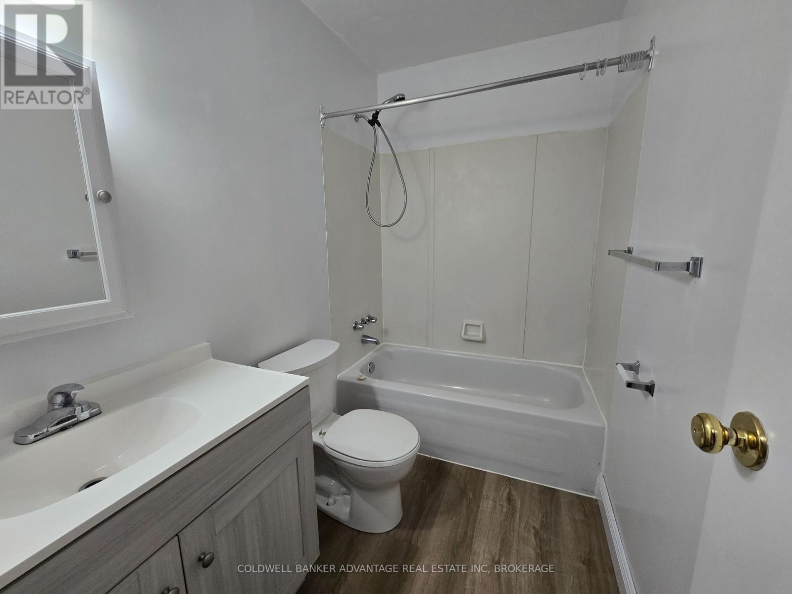 1 - 238 Lincoln Street, Welland (Welland Downtown), Ontario  L3B 4M9 - Photo 7 - X12434650