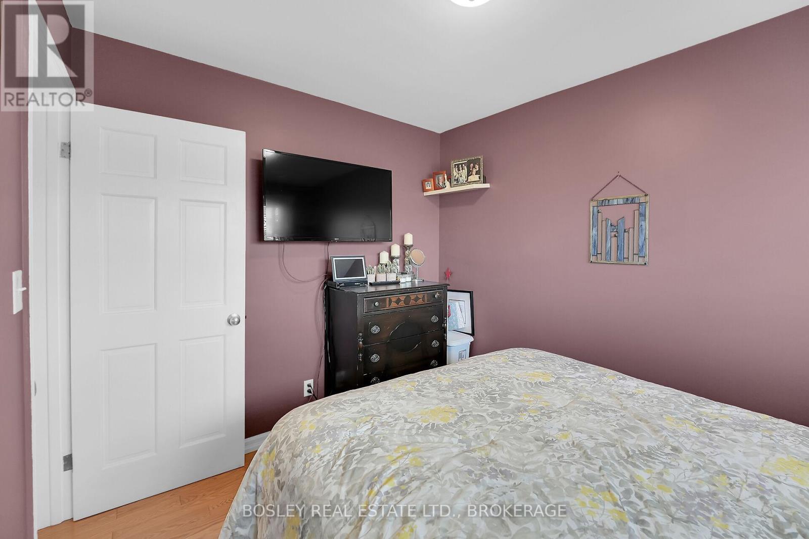 57 Meredith Drive, St. Catharines (Carlton/bunting), Ontario  L2M 6R5 - Photo 15 - X12434701
