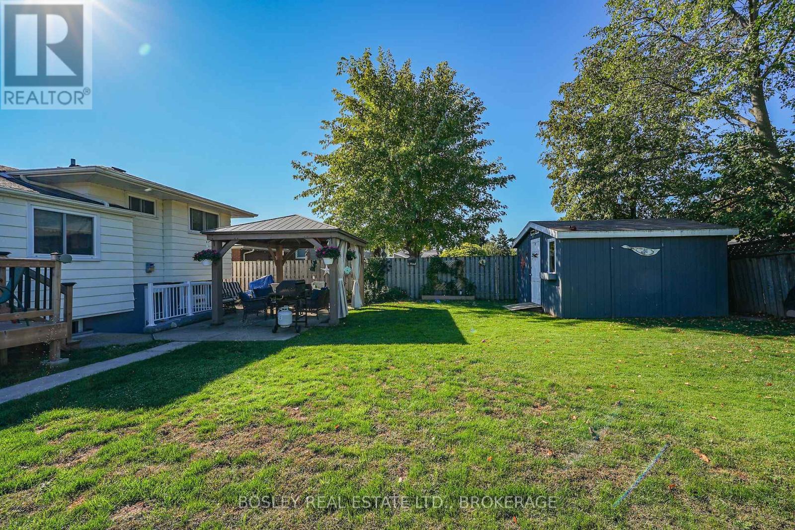 57 Meredith Drive, St. Catharines (Carlton/bunting), Ontario  L2M 6R5 - Photo 33 - X12434701
