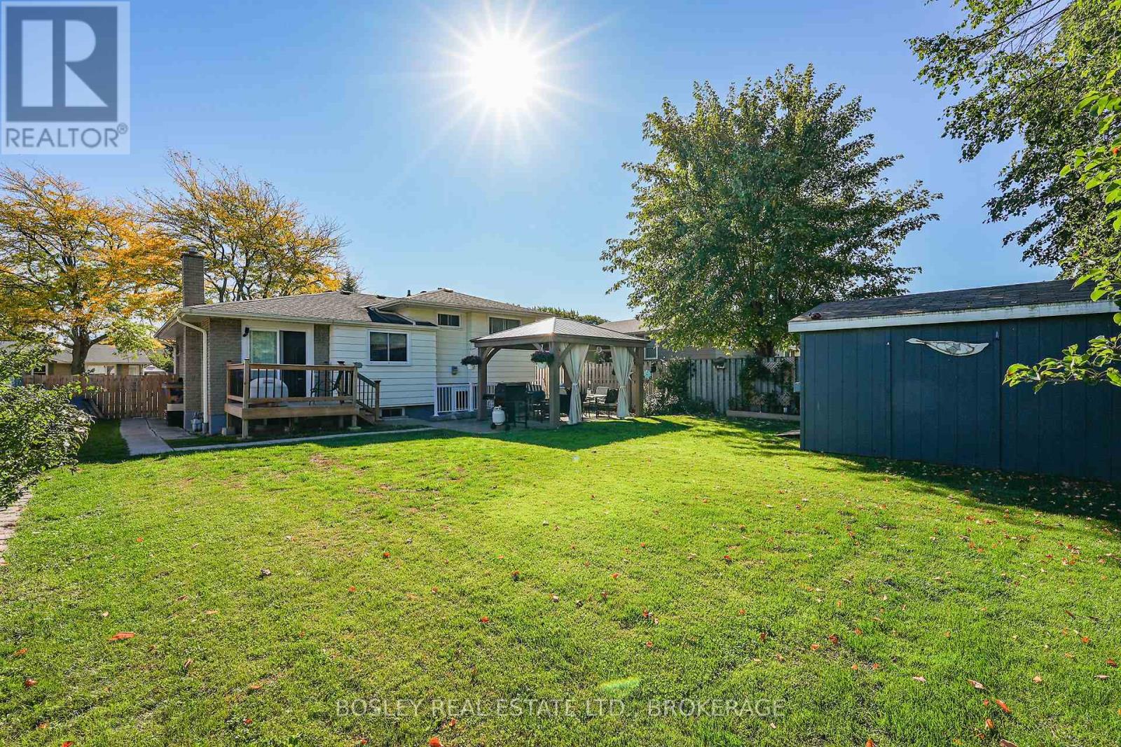 57 Meredith Drive, St. Catharines (Carlton/bunting), Ontario  L2M 6R5 - Photo 36 - X12434701