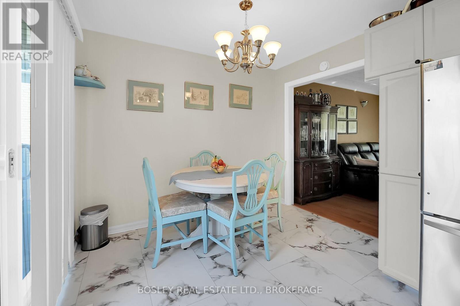 57 Meredith Drive, St. Catharines (Carlton/bunting), Ontario  L2M 6R5 - Photo 7 - X12434701