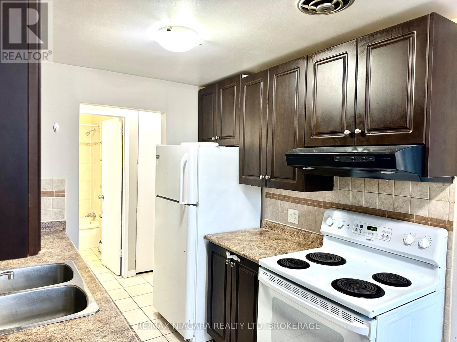 308 - 7 Riverview Boulevard, St. Catharines (Glendale/glenridge), Ontario  L2T 3L5 - Photo 14 - X12434741