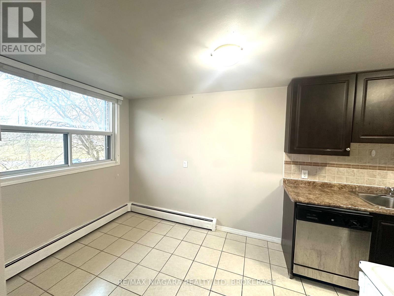 308 - 7 Riverview Boulevard, St. Catharines (Glendale/glenridge), Ontario  L2T 3L5 - Photo 16 - X12434741