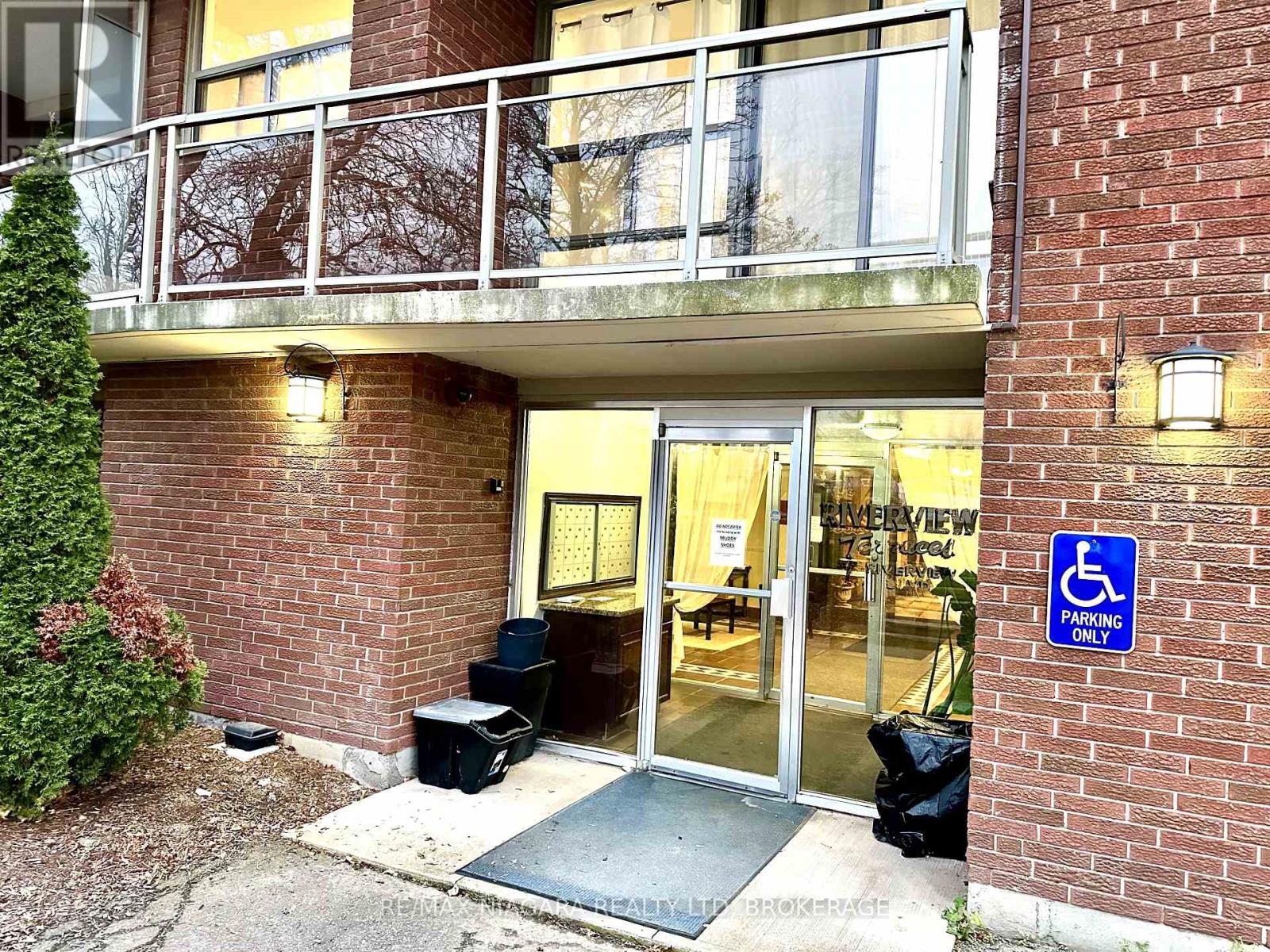 308 - 7 Riverview Boulevard, St. Catharines (Glendale/glenridge), Ontario  L2T 3L5 - Photo 2 - X12434741