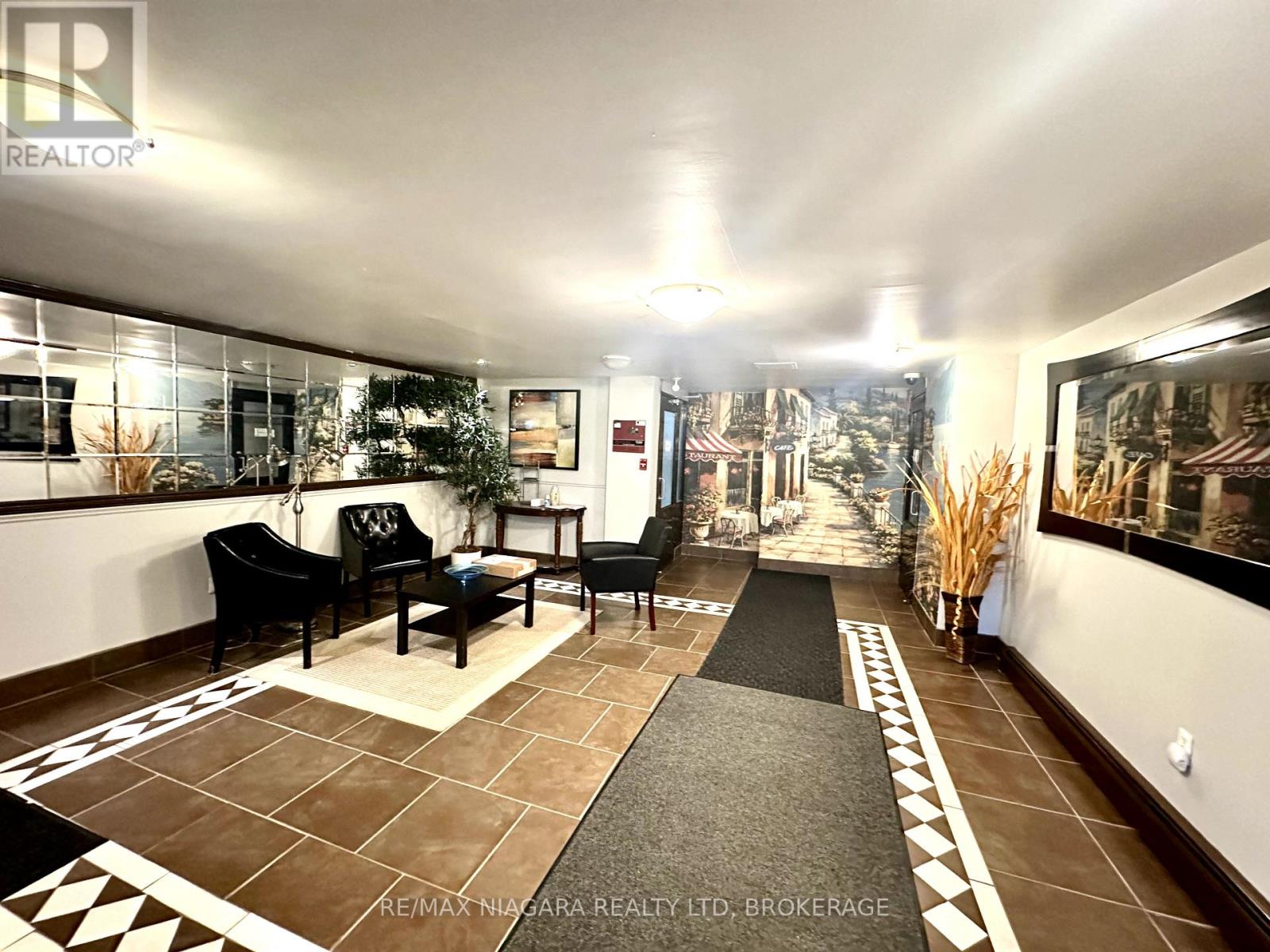 308 - 7 Riverview Boulevard, St. Catharines (Glendale/glenridge), Ontario  L2T 3L5 - Photo 5 - X12434741