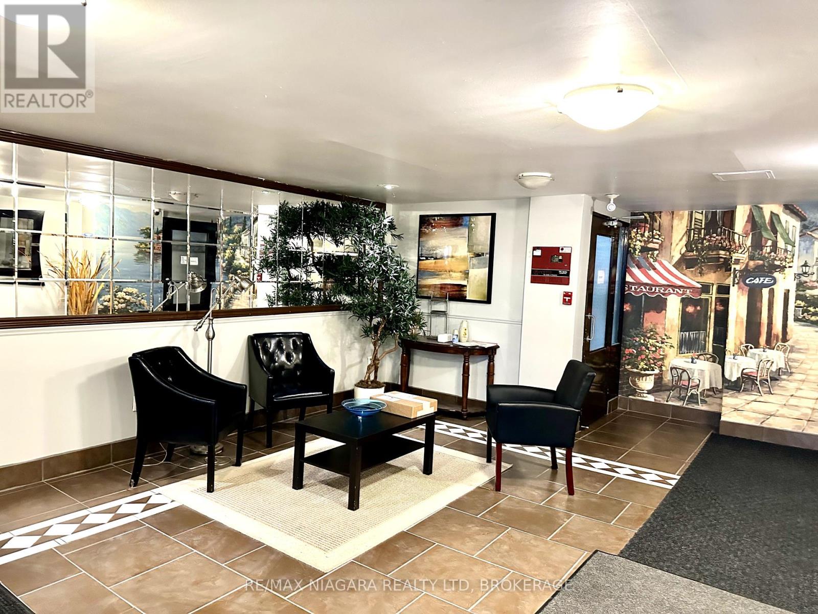 308 - 7 Riverview Boulevard, St. Catharines (Glendale/glenridge), Ontario  L2T 3L5 - Photo 6 - X12434741