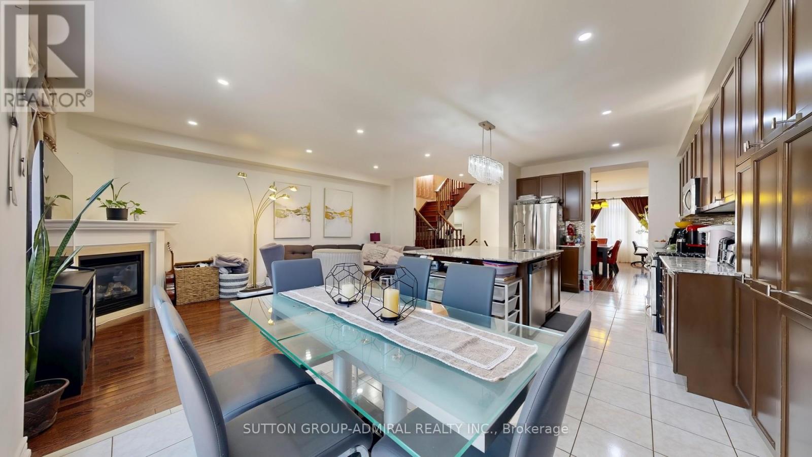 27 Givon Street, Vaughan, Ontario  L6A 0W2 - Photo 13 - N12434551