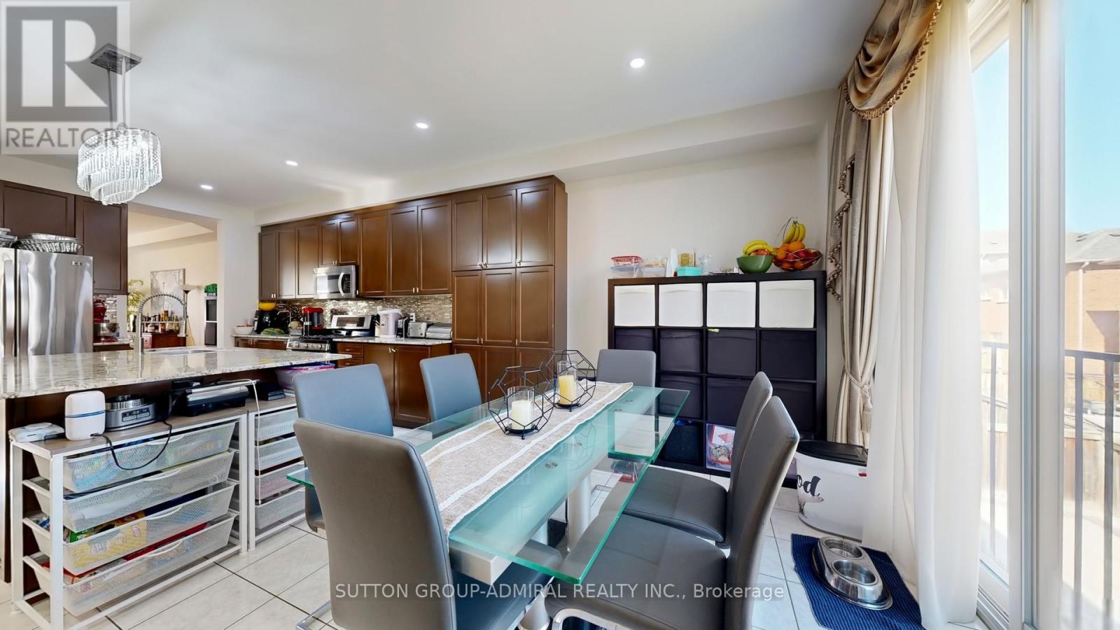 27 Givon Street, Vaughan, Ontario  L6A 0W2 - Photo 15 - N12434551