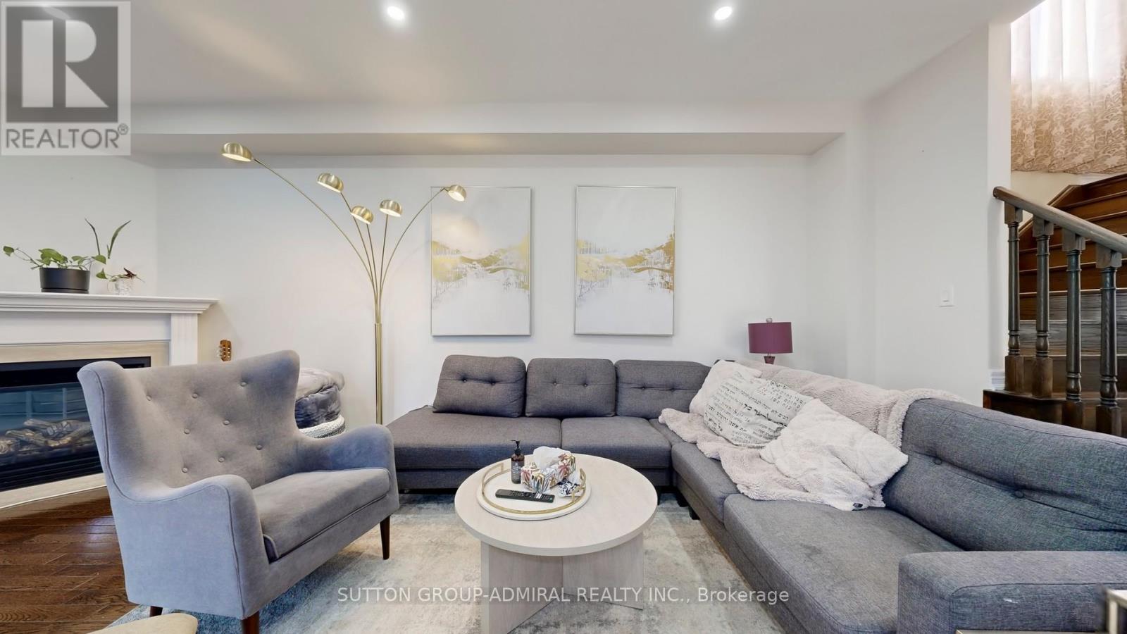27 Givon Street, Vaughan, Ontario  L6A 0W2 - Photo 6 - N12434551