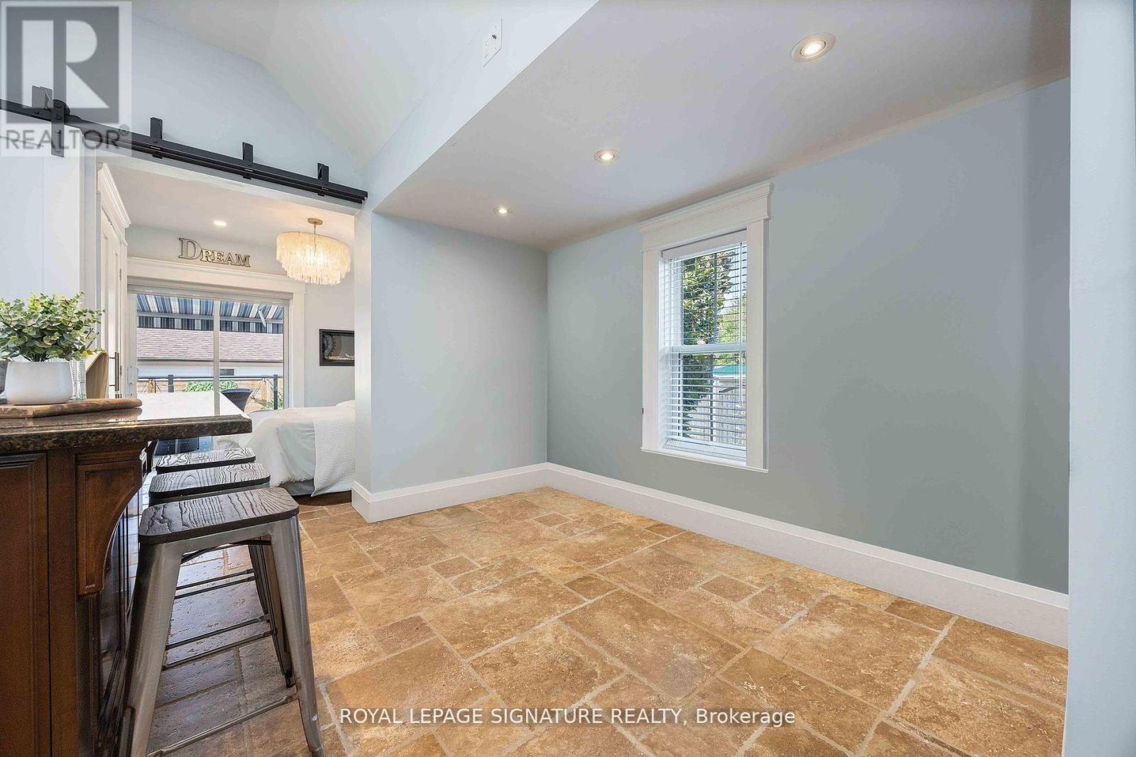 213 Second Street, Whitchurch-Stouffville, Ontario  L4A 1B9 - Photo 11 - N12434560
