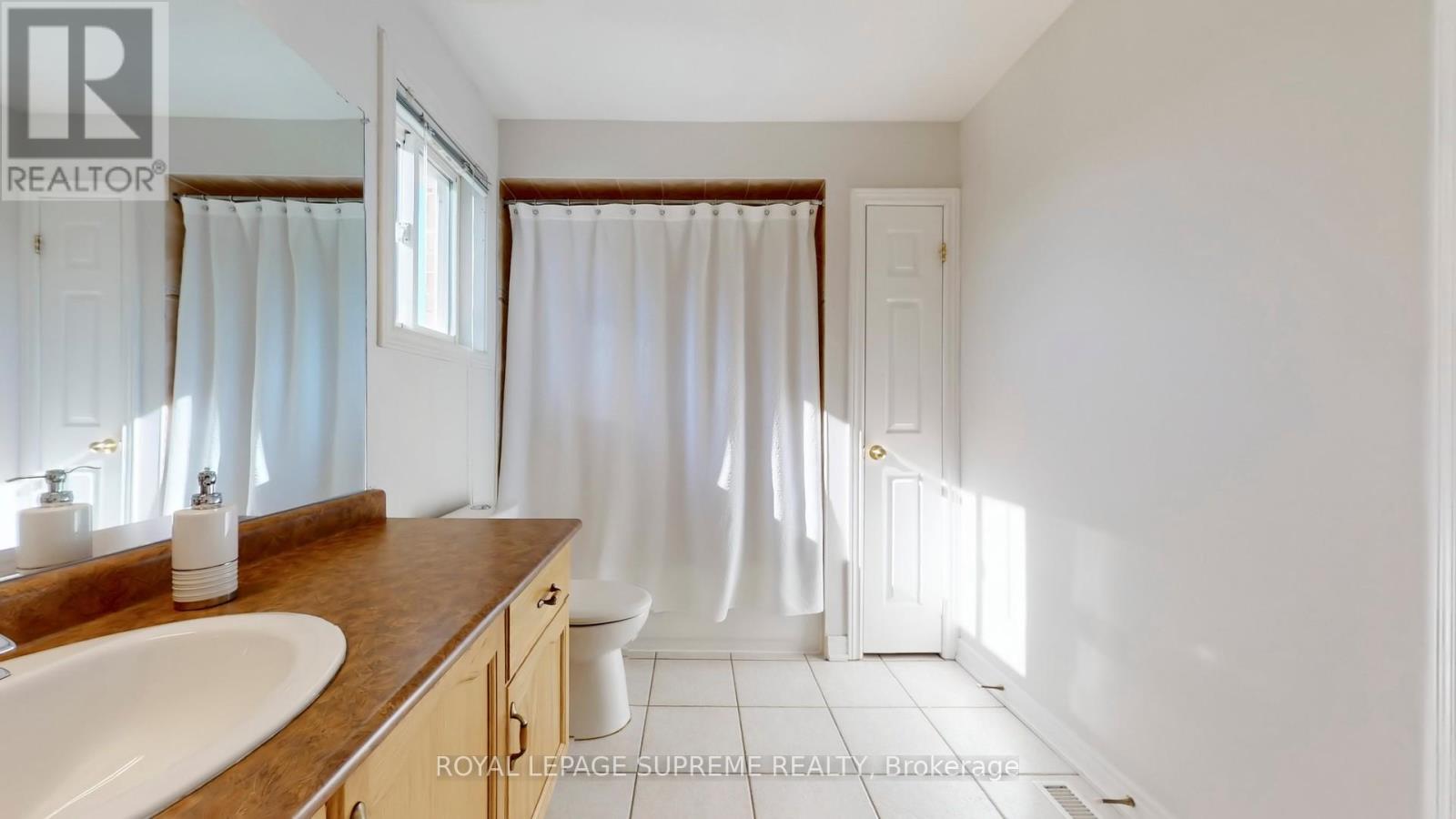 2249 Jack Crescent, Innisfil, Ontario  L9S 2C7 - Photo 28 - N12434583