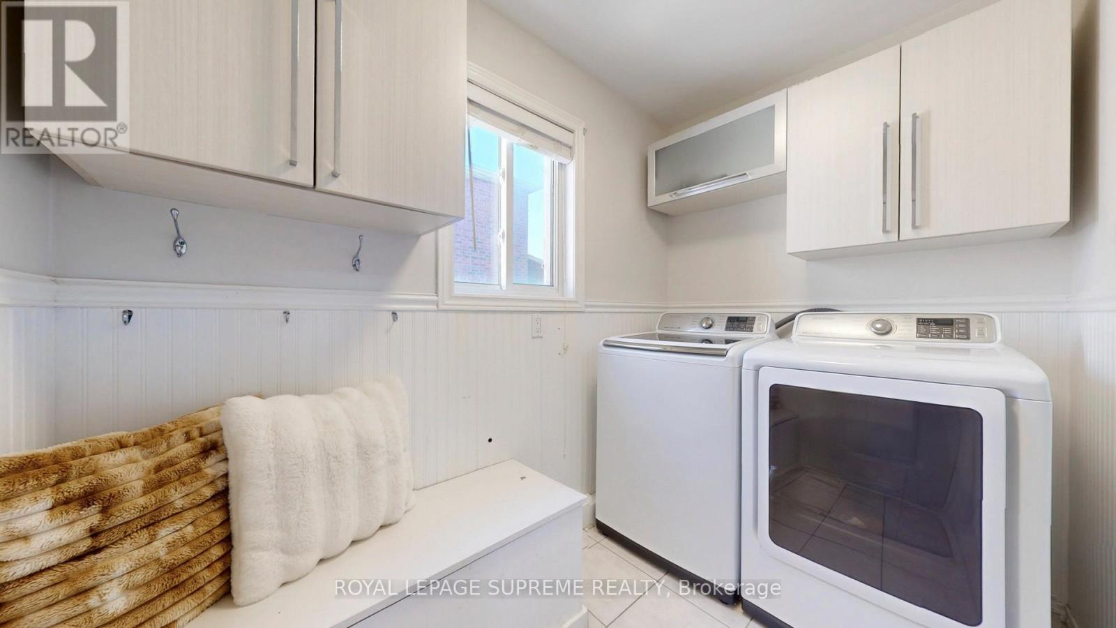 2249 Jack Crescent, Innisfil, Ontario  L9S 2C7 - Photo 6 - N12434583