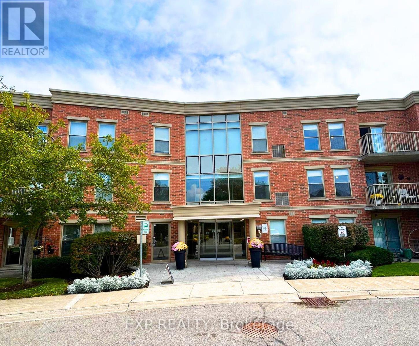 208 - 22 JAMES HILL COURT, Uxbridge, Ontario