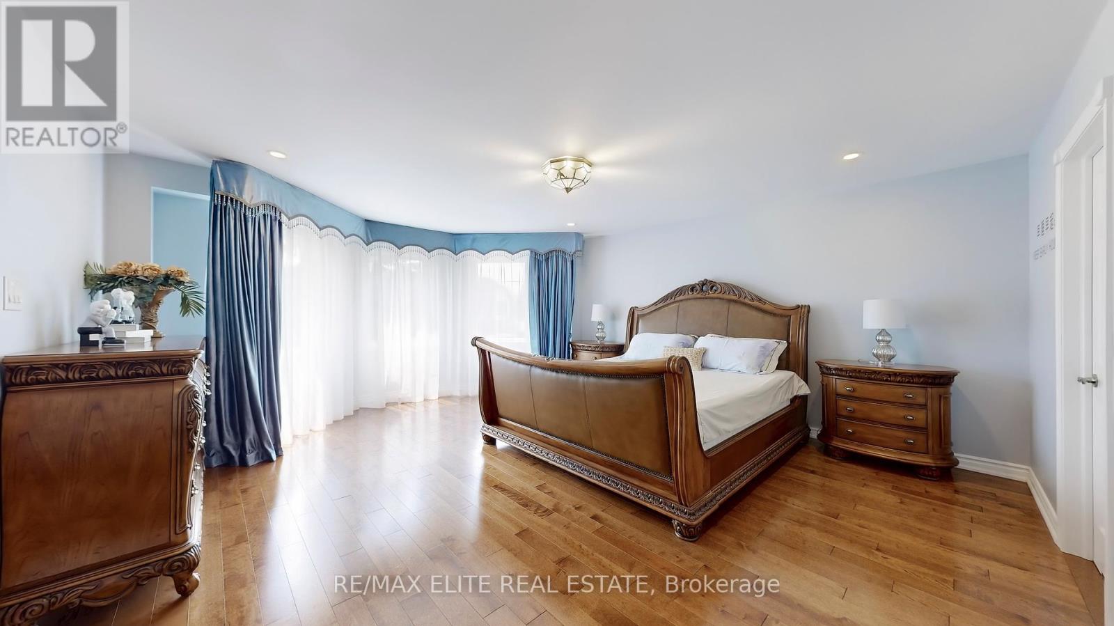 48 Pemberton Road, Richmond Hill, Ontario  L4C 3T4 - Photo 35 - N12434601