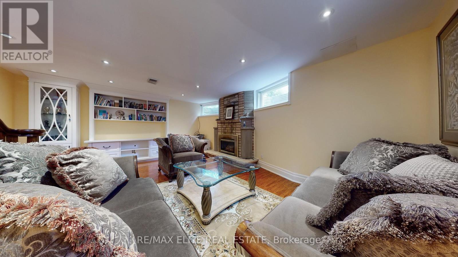 48 Pemberton Road, Richmond Hill, Ontario  L4C 3T4 - Photo 40 - N12434601