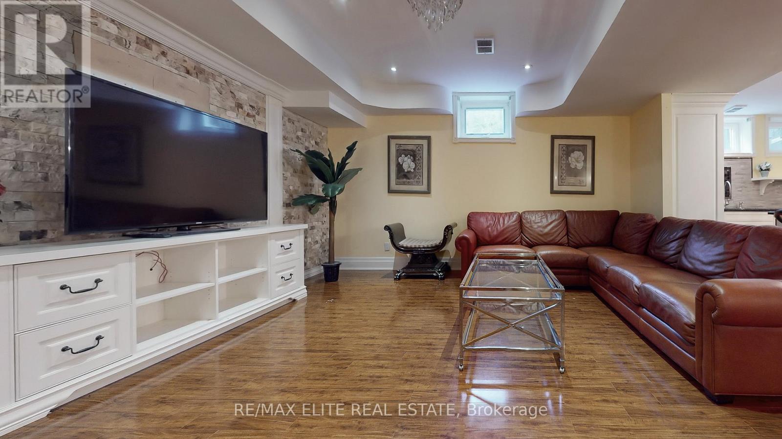 48 Pemberton Road, Richmond Hill, Ontario  L4C 3T4 - Photo 41 - N12434601