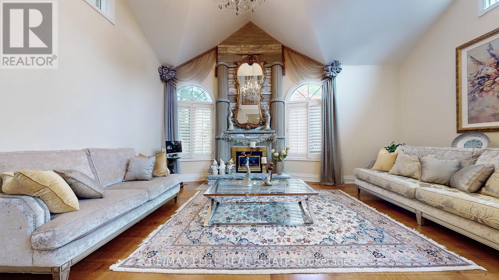 48 Pemberton Road, Richmond Hill, Ontario  L4C 3T4 - Photo 6 - N12434601