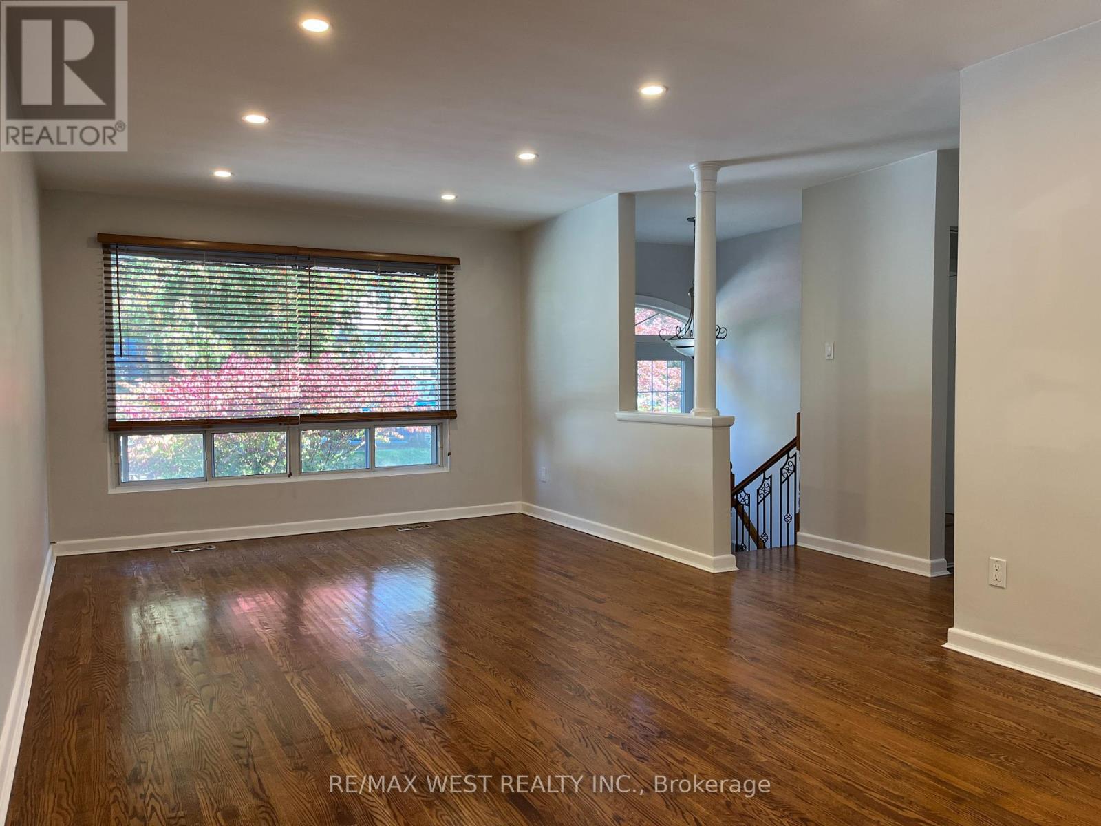 25 Norman Avenue, King, Ontario  L0G 1N0 - Photo 3 - N12434611