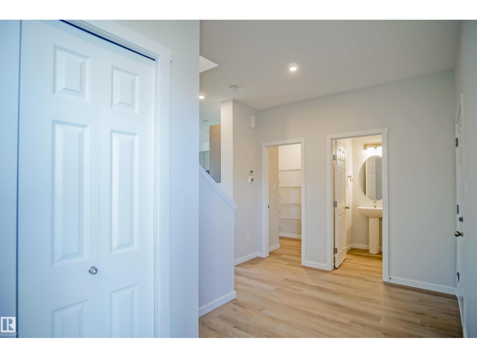 18146 73a St Nw, Edmonton, Alberta  T5Z 0L8 - Photo 4 - E4460081