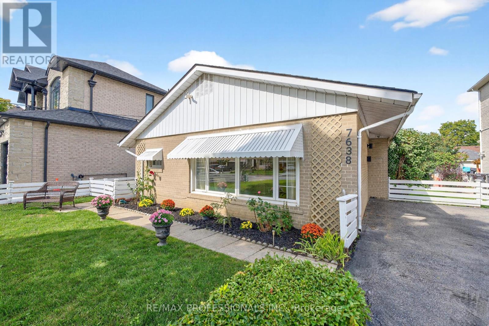7638 REDSTONE ROAD, Mississauga, Ontario