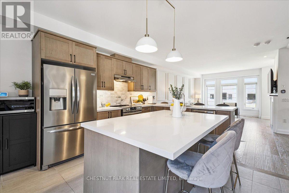 4005 Sixth Line, Oakville, Ontario  L6H 7C7 - Photo 14 - W12434549